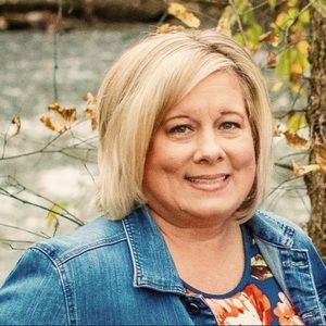 Meet your Posher, Donna